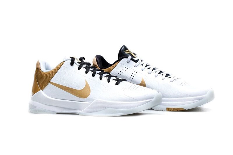 Kobe 5：經典籃球鞋款再現黑曼巴精神